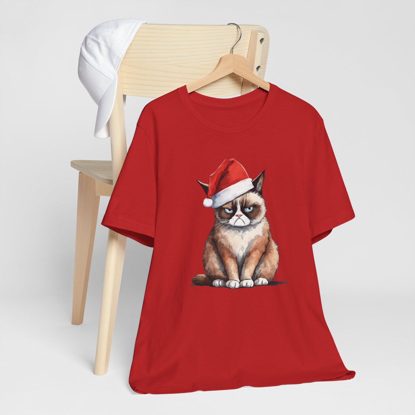 Grumpy Cat Wearing Santa Hat Funny Christmas Unisex T-Shirt