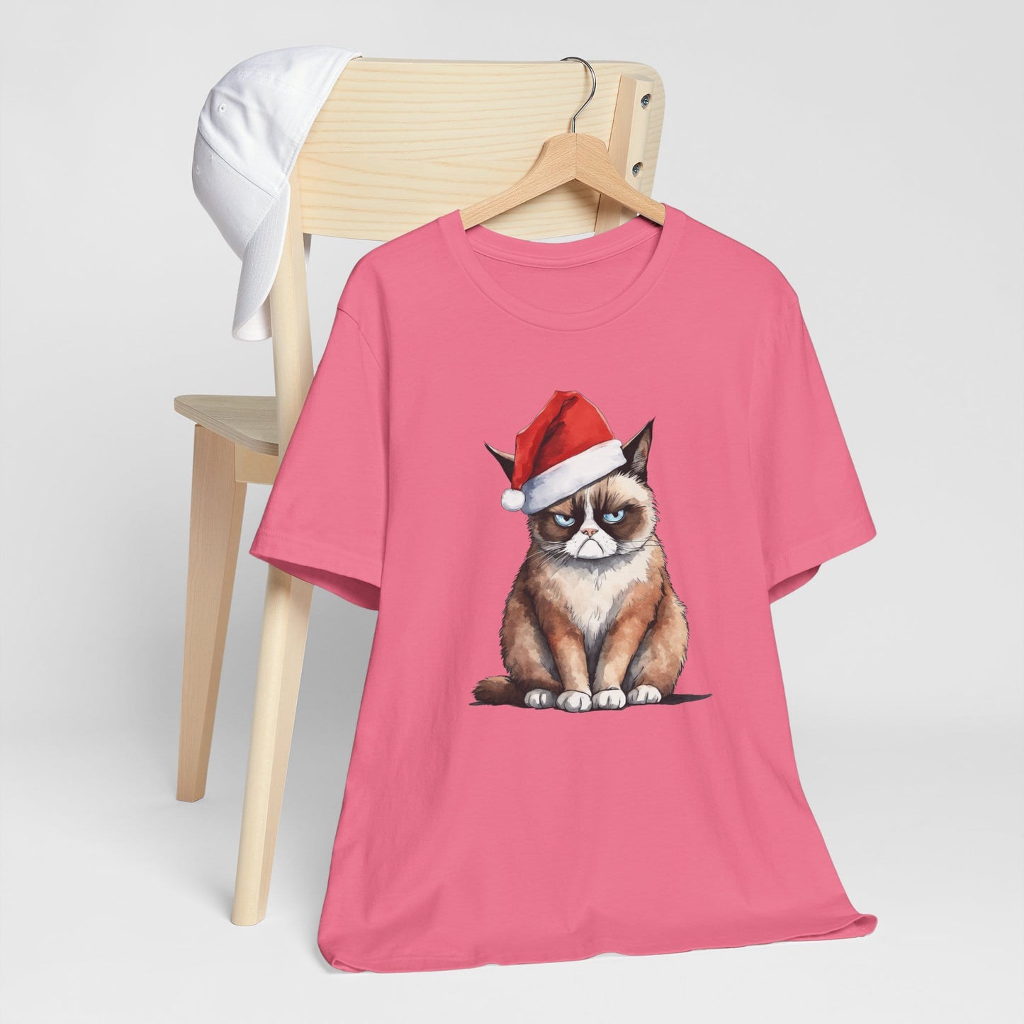 Grumpy Cat Wearing Santa Hat Funny Christmas Unisex T-Shirt