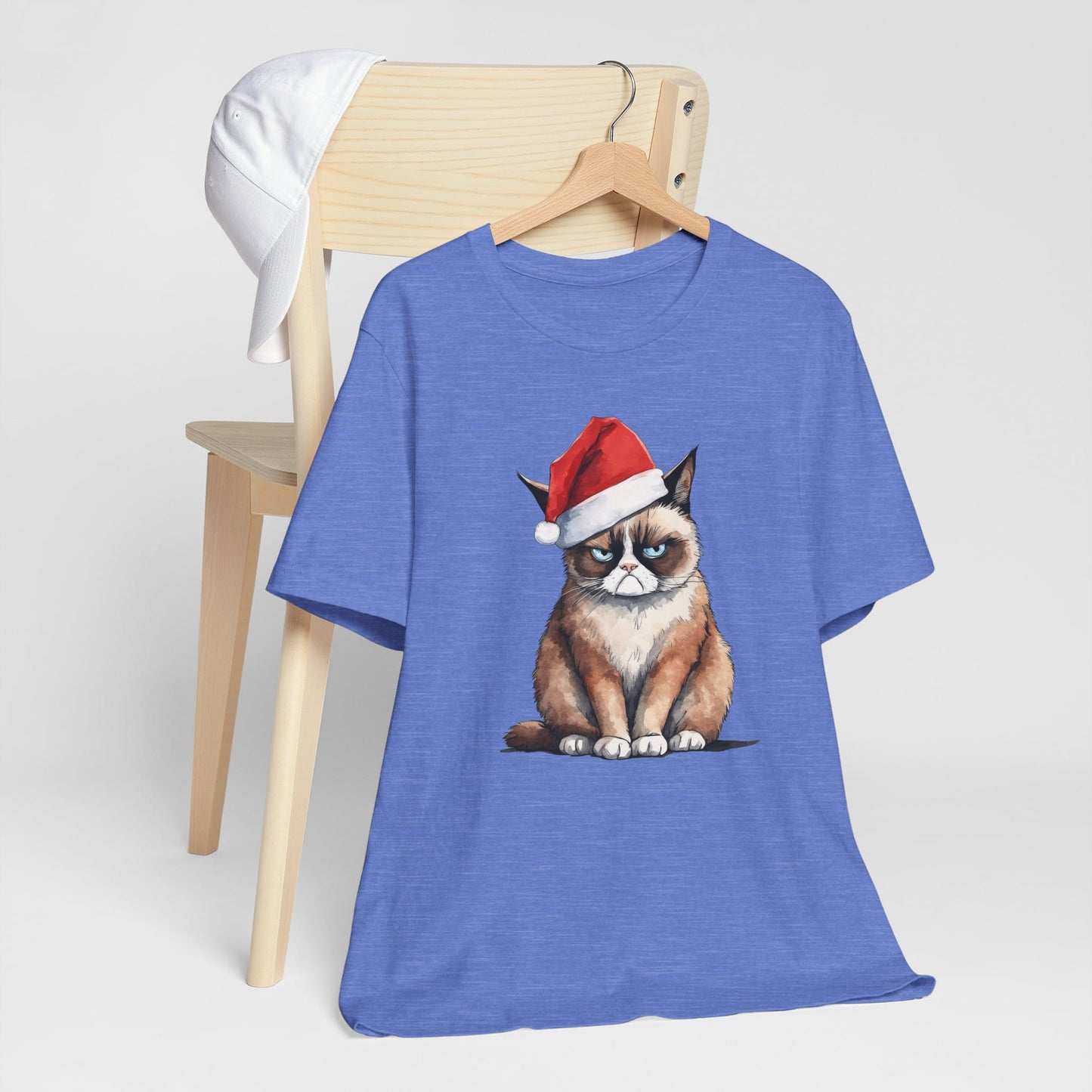 Grumpy Cat Wearing Santa Hat Funny Christmas Unisex T-Shirt