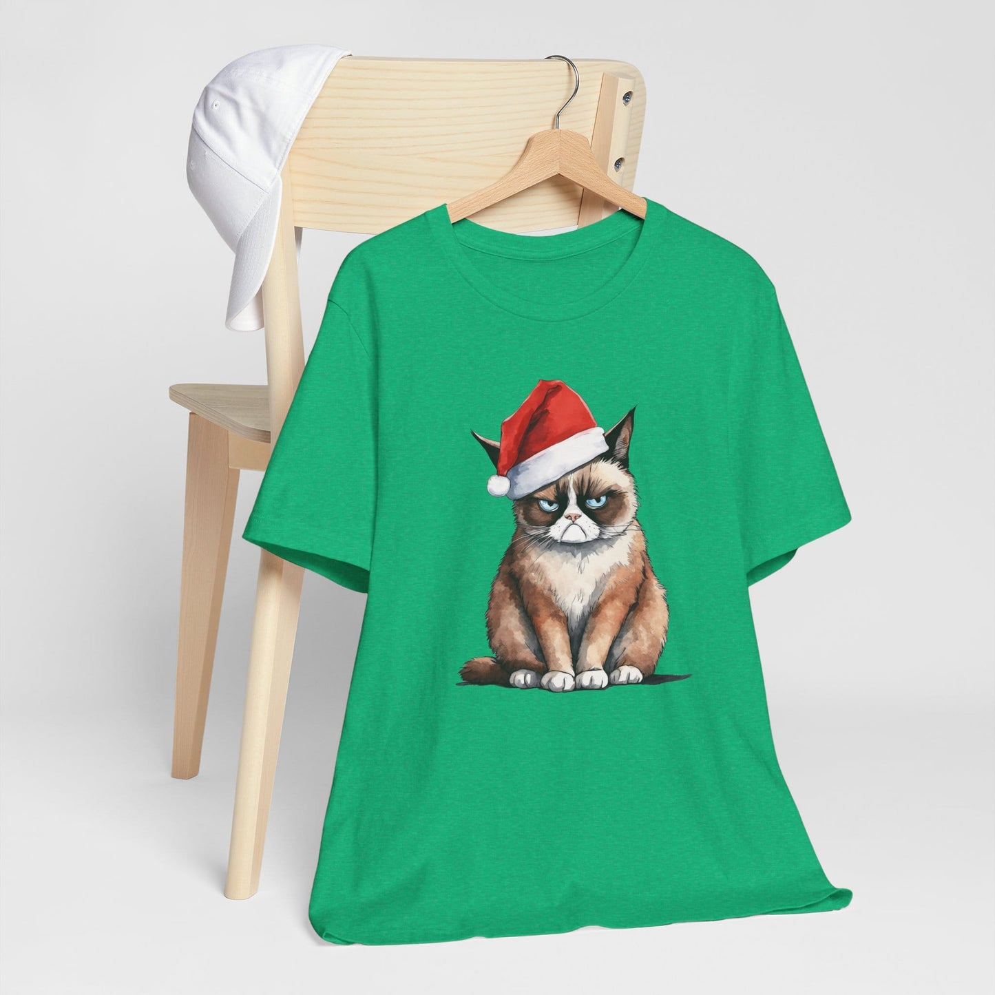 Grumpy Cat Wearing Santa Hat Funny Christmas Unisex T-Shirt