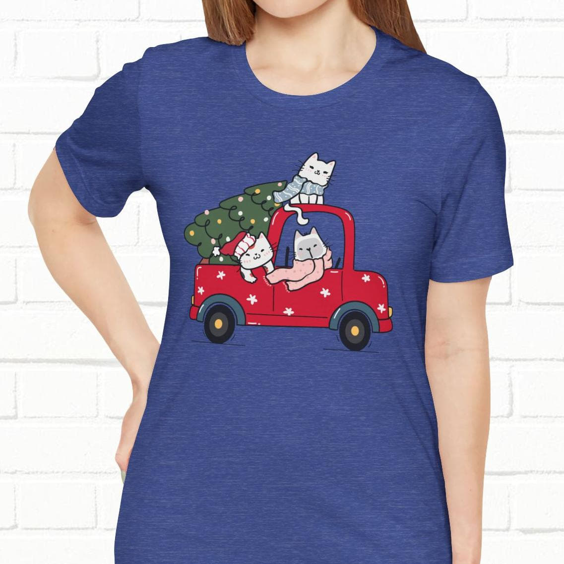 Christmas Tree Cats In Red Pickup Truck Funny Unisex T-Shirt
