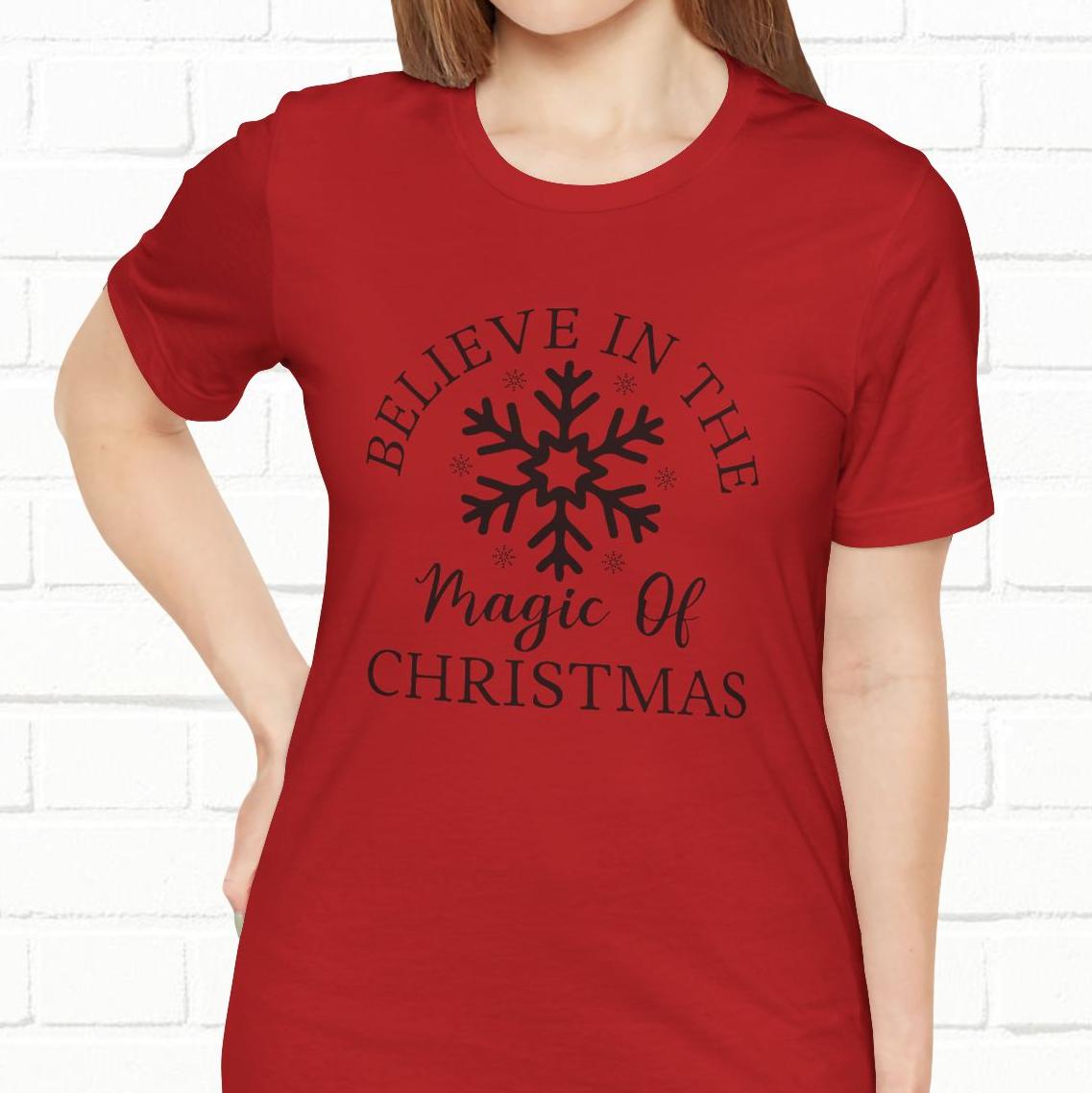 Believe In The Magic Christmas Unisex T-Shirt