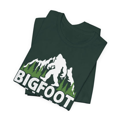 Big Foot Saw Me But Nobody Believes Him Funny Outdoors Unisex T-Shirt